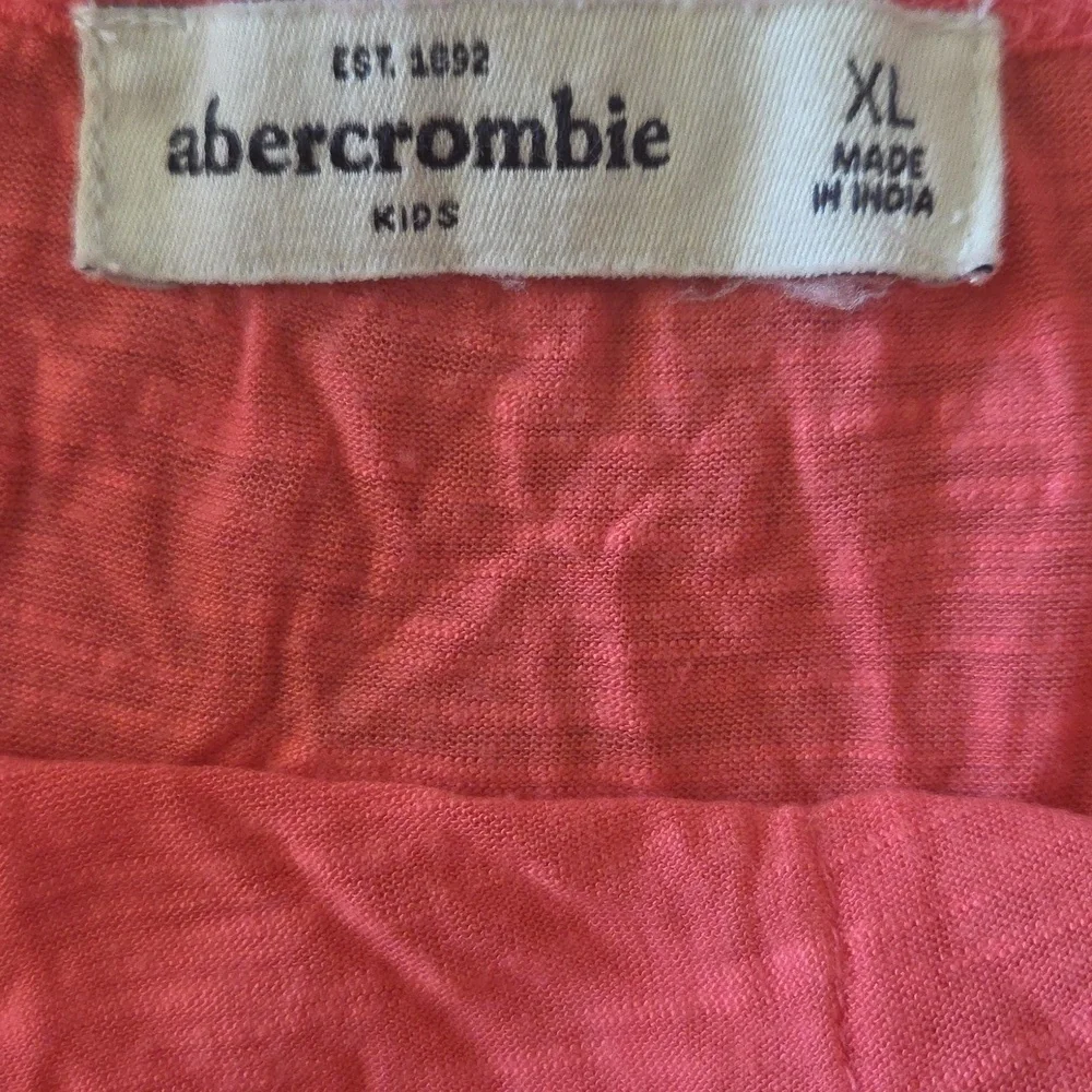 Abercrombie Kids Coral Lace Trim Pocket Tissue Tee Open Back Girls Size XL